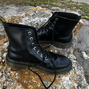 Doc Martens Black Leather "LUANA" Lug Sole Boots - Women's US 9
